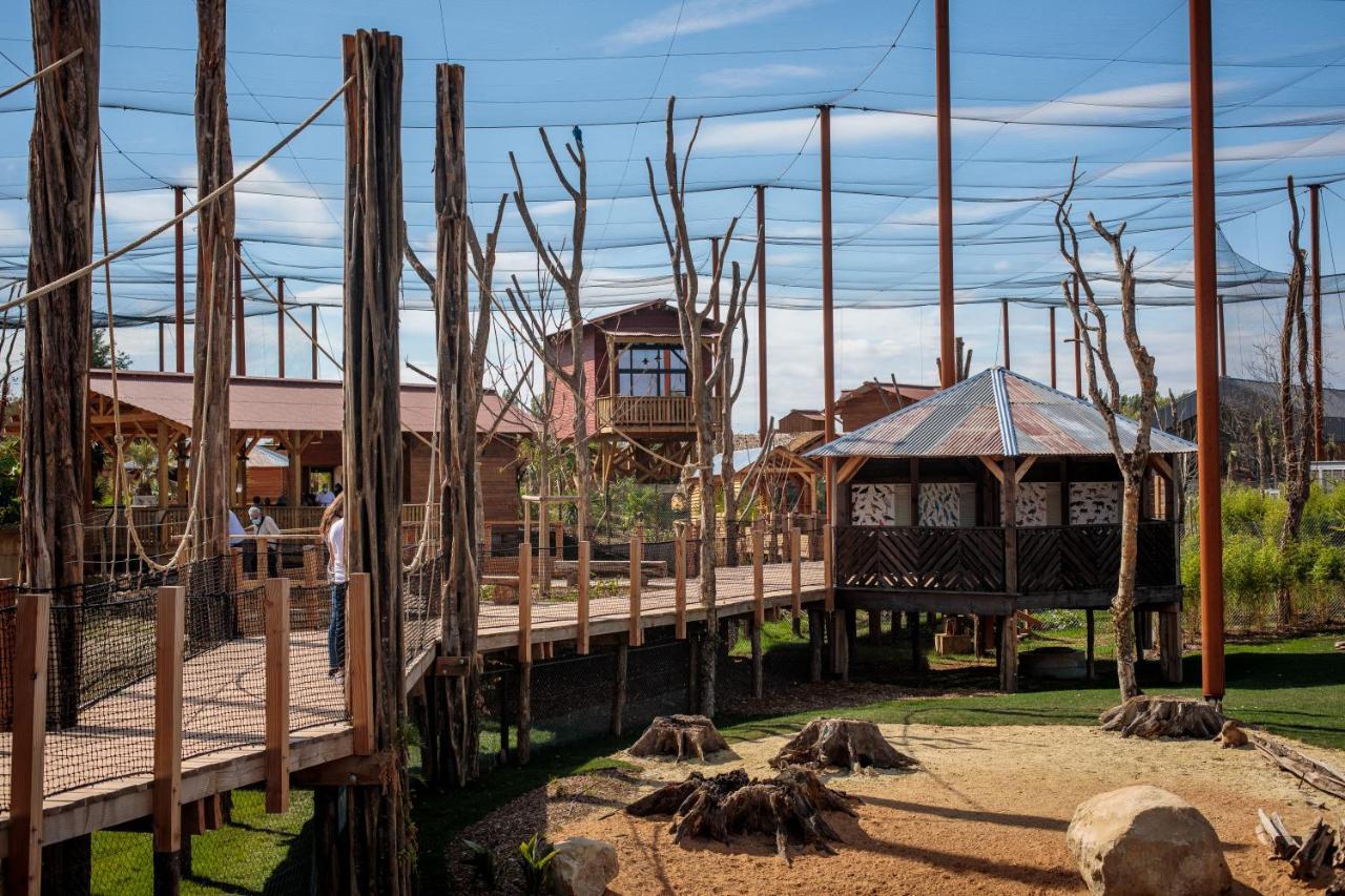 Parrot World - Les Lodges Crecy-la-Chapelle Eksteriør bilde