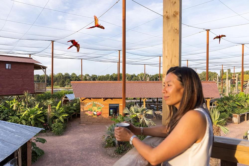 Parrot World - Les Lodges Crecy-la-Chapelle Eksteriør bilde